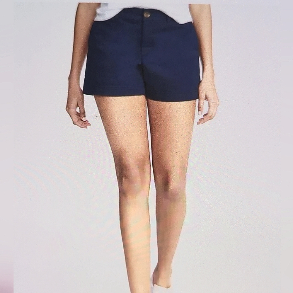 Old Navy womens cream color chino shorts size 2